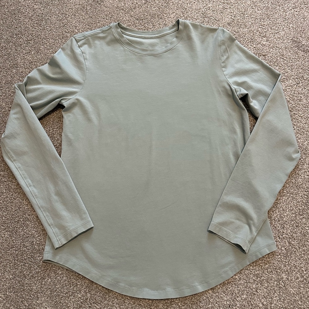 Lululemon Love Long Sleeve Shirt size 4